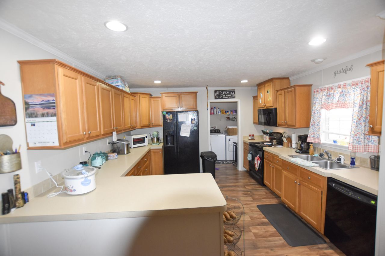 523 May Hollow Road, Tollesboro, KY 41189 Main Photo