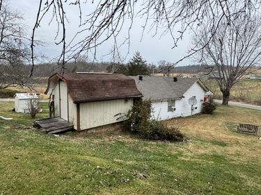 165 Kentucky Rte 233 Highway, Gray, KY 40734