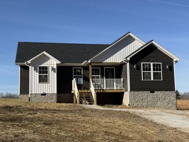 51 Bulls Branch Road, East Bernstadt, KY 40729