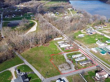 199 Rowley Avenue, Vanceburg, KY 41179