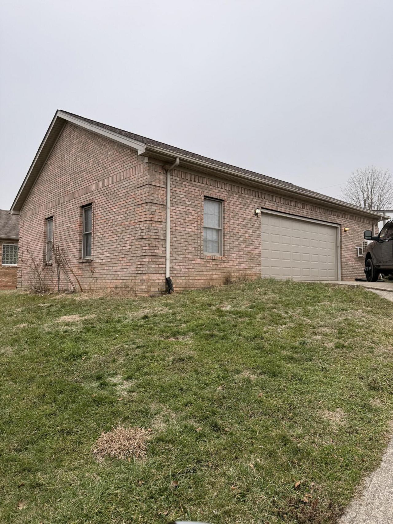 302 Willow Ridge Drive, Richmond, KY 40475 Main Photo