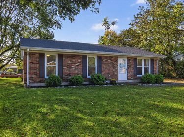 199 Dunroven Road, Versailles, KY 40383