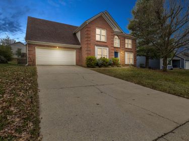 960 Rockbridge Road, Lexington, KY 40515