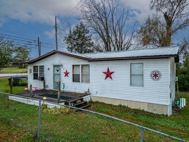 5852 E HWY 60 , Owingsville, KY 40360