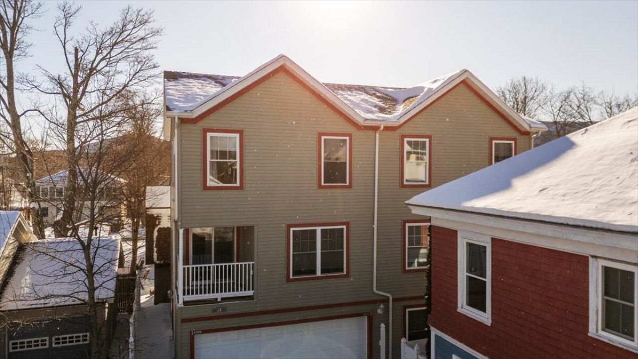 16 1st South Street, Unit 2, Bar Harbor, ME 04609 Main Photo