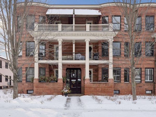 672 Summit Avenue, Unit 102, Saint Paul, MN 55105