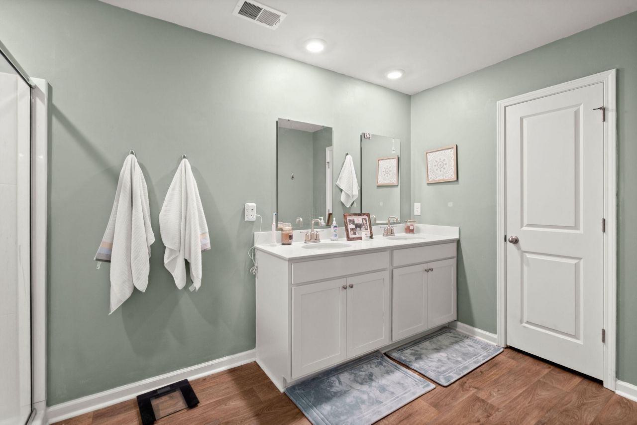 141 Lagoona Drive Photo 22