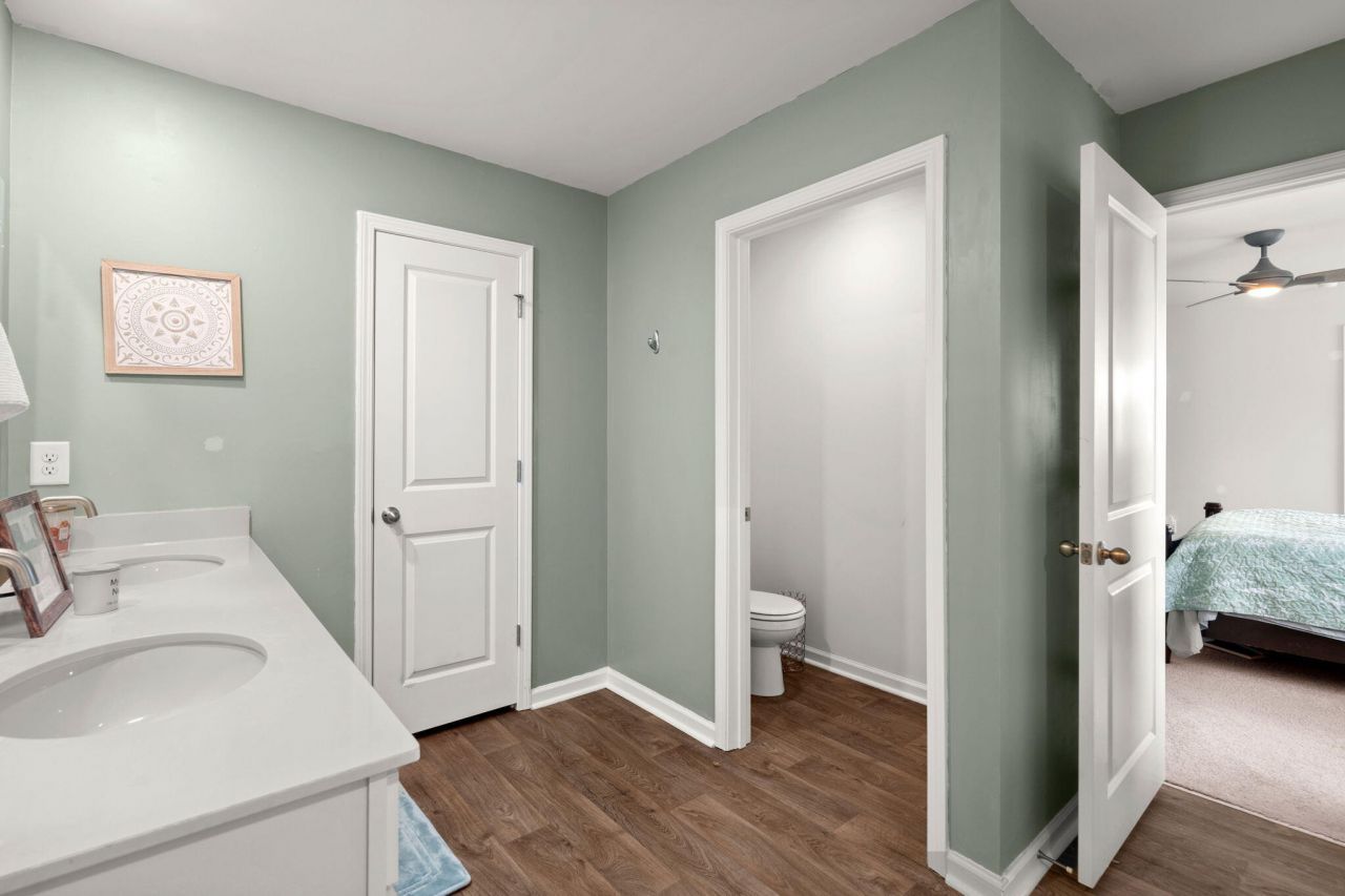 141 Lagoona Drive Photo 24