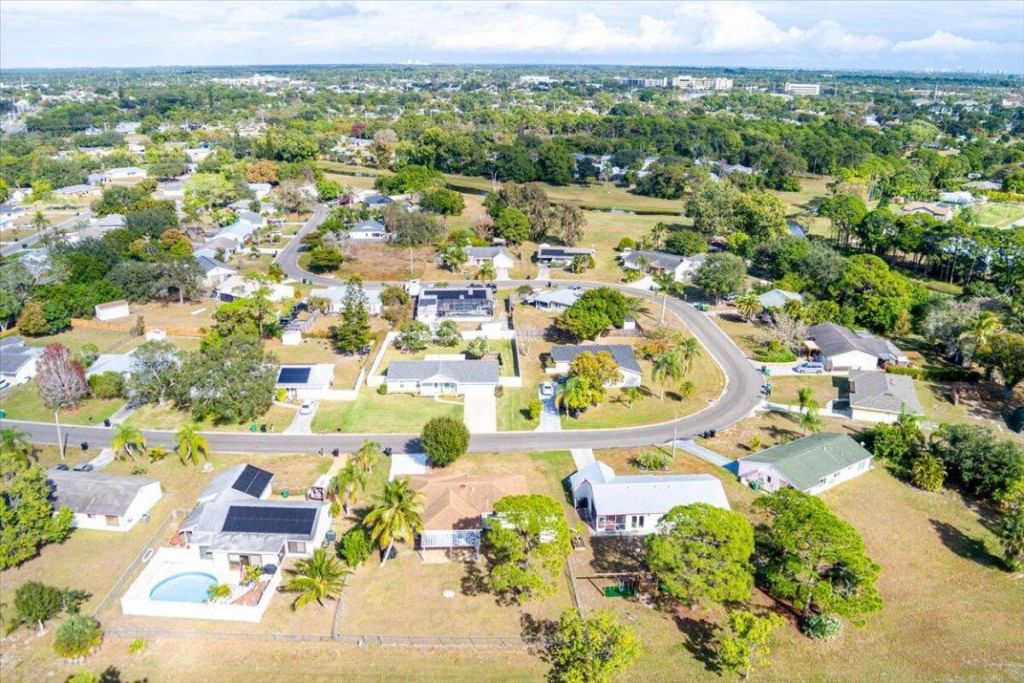 1969 SE Redwing Cir Circle, Port Saint Lucie, FL 34952 Photo