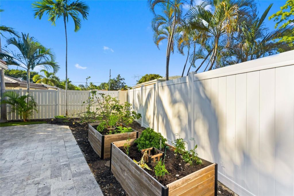 2615 NE 26th Street, Fort Lauderdale, FL 33305 Photo