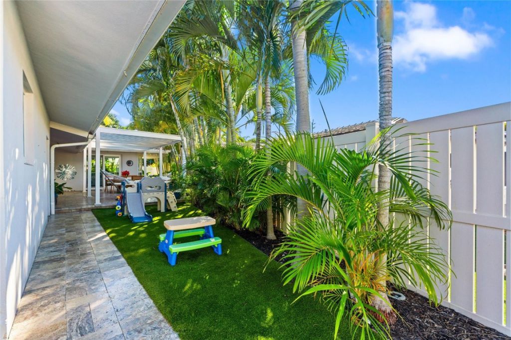 2615 NE 26th Street, Fort Lauderdale, FL 33305 Photo