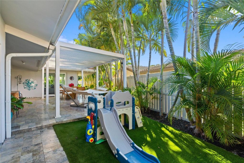 2615 NE 26th Street, Fort Lauderdale, FL 33305 Photo