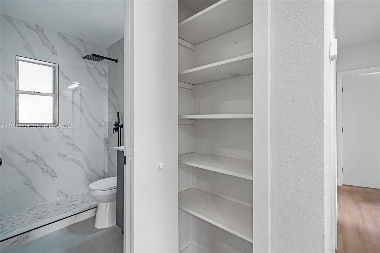 661 NW 191st St, Miami Gardens, FL 33169 Photo