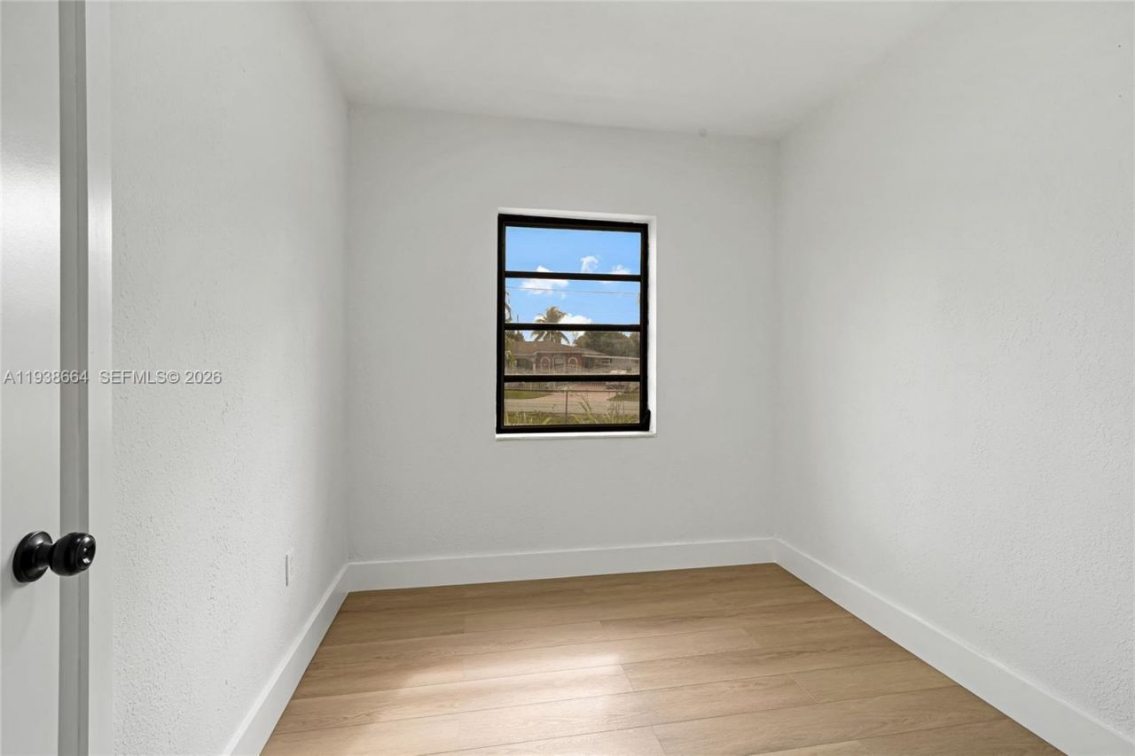 661 NW 191st St, Miami Gardens, FL 33169 Photo