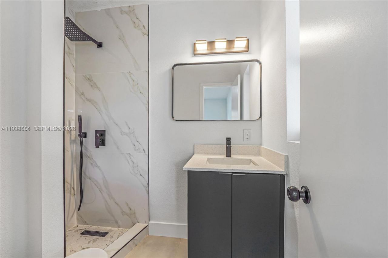 661 NW 191st St, Miami Gardens, FL 33169 Photo