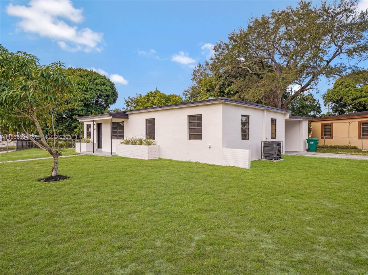 661 NW 191st St, Miami Gardens, FL 33169 Photo