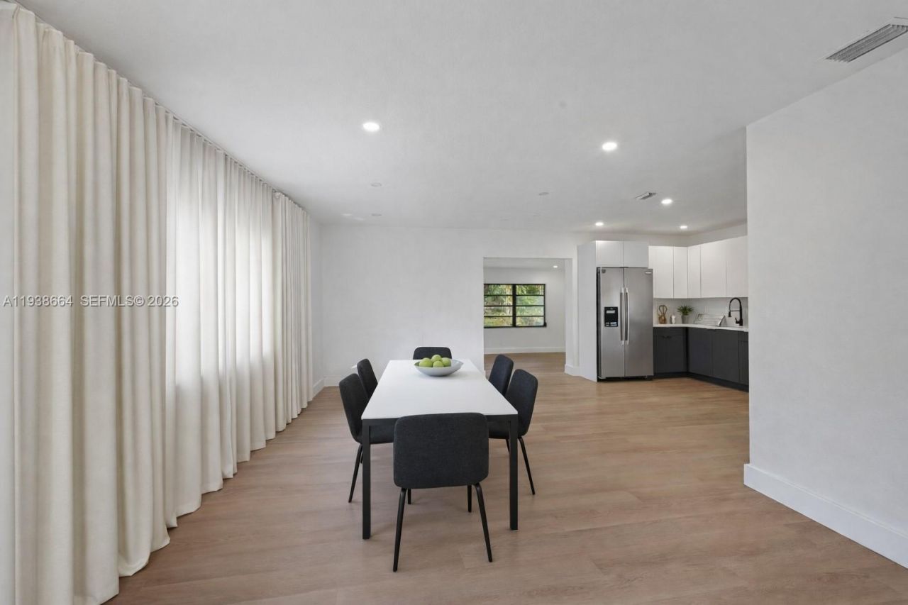 661 NW 191st St, Miami Gardens, FL 33169 Photo