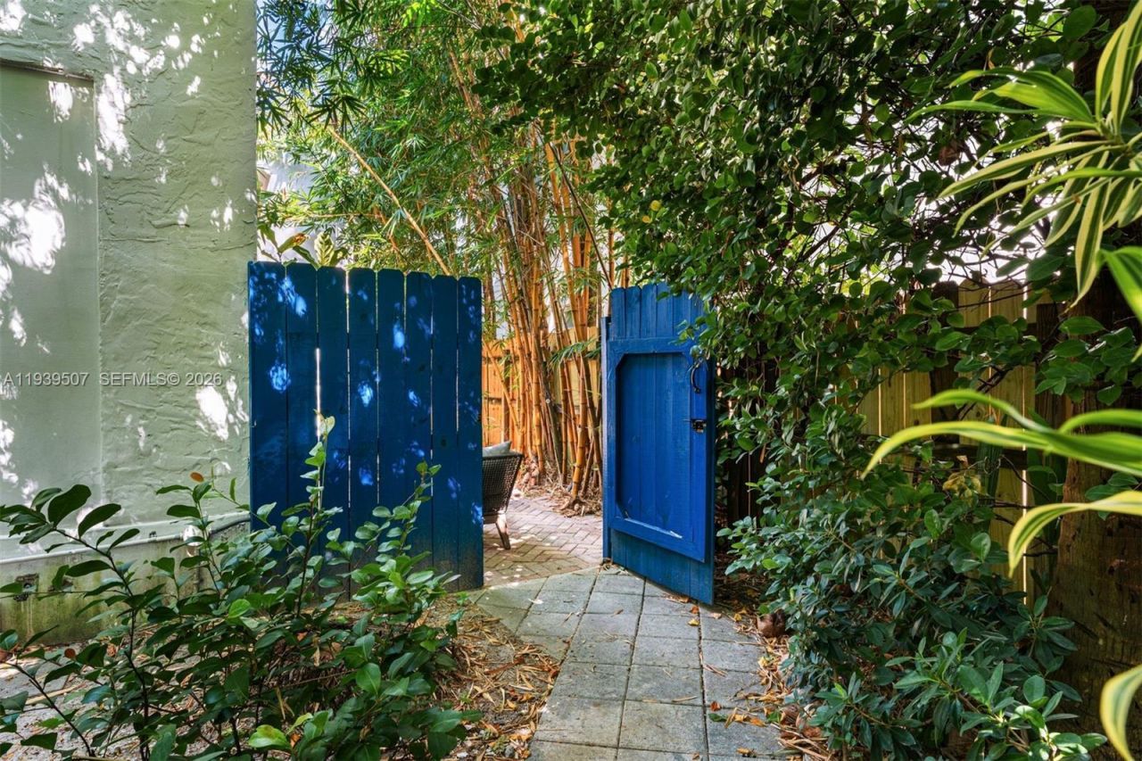 1045 Michigan Ave, Unit B, Miami Beach, FL 33139 Photo