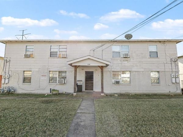 2248 Riverview Drive, Unit A-D, Irving, TX 75060
