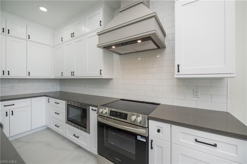 2615 Sunvale Ct, Cape Coral, FL 33991 Photo