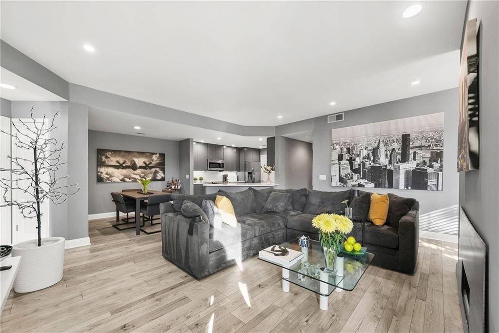 615 Mcgill Park Avenue Ne, Atlanta, GA 30312 Main Photo