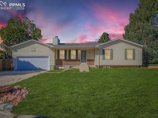 6040 Eagles Nest Court, Colorado Springs, CO 80918