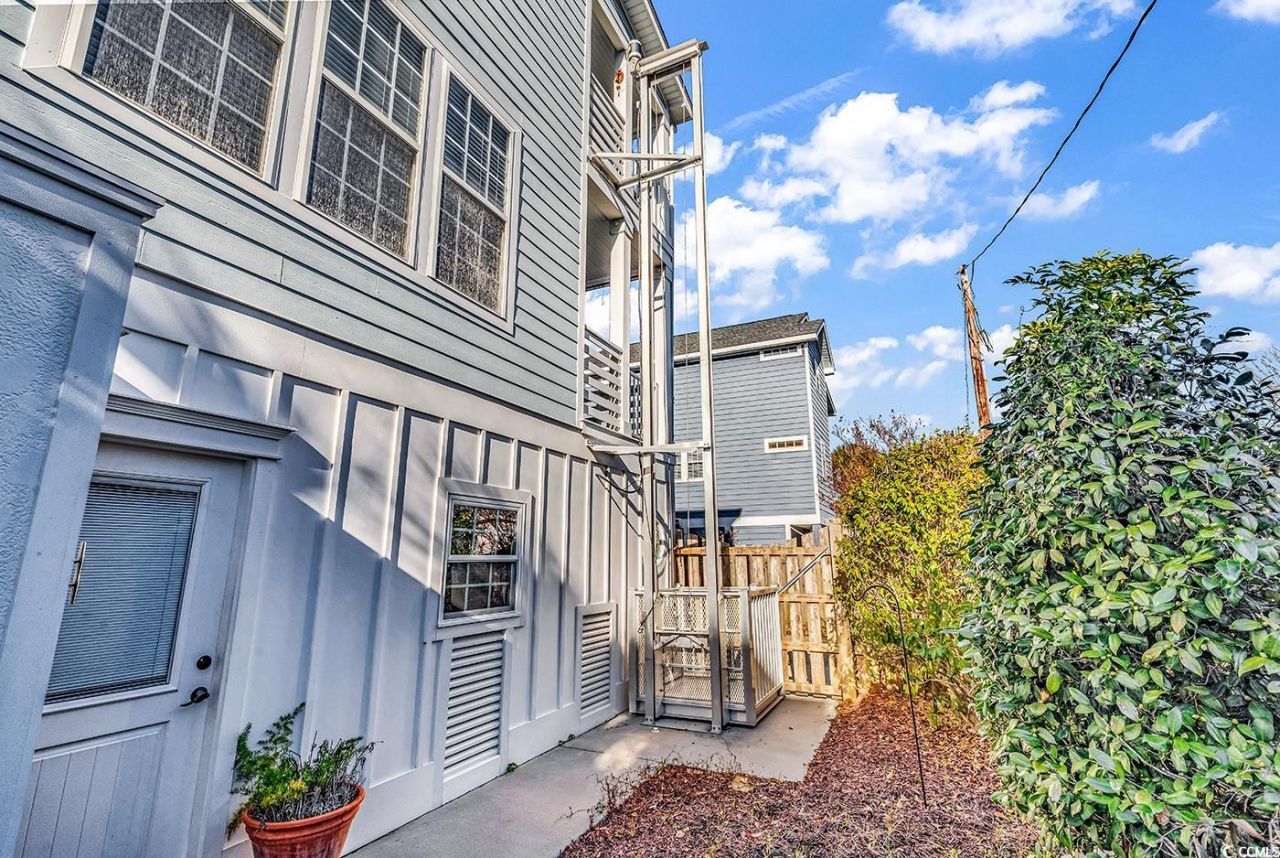 209-b Woodland Dr. Photo 37