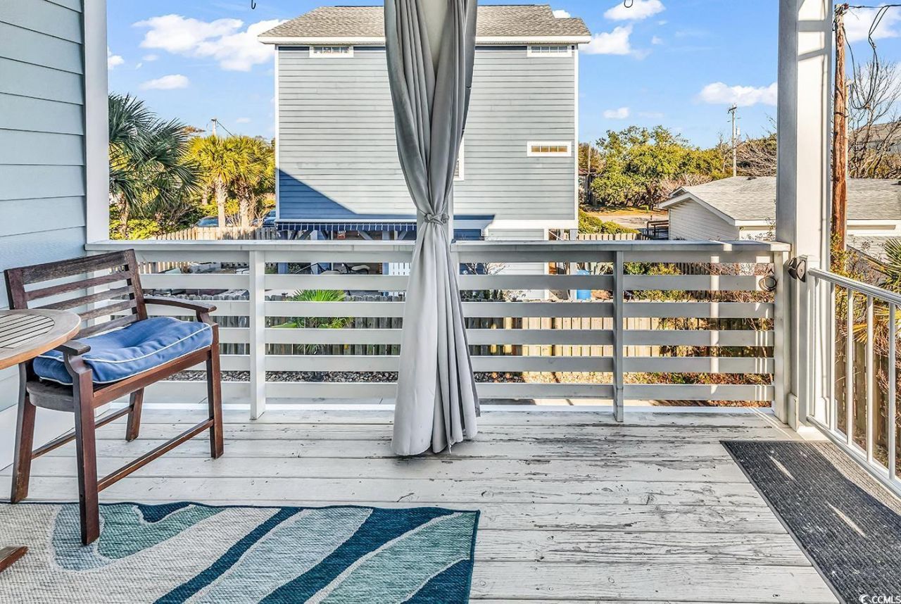 209-b Woodland Dr. Photo 8