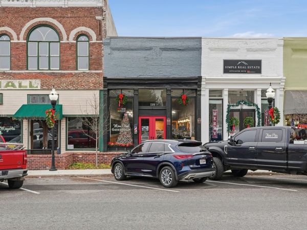 119 Main Ave S, Fayetteville, TN 37334