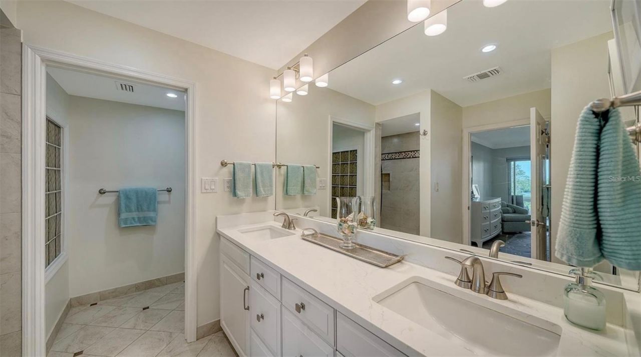 4600 Gulf Of Mexico Drive, Unit 206, Longboat Key, FL 34228 Photo