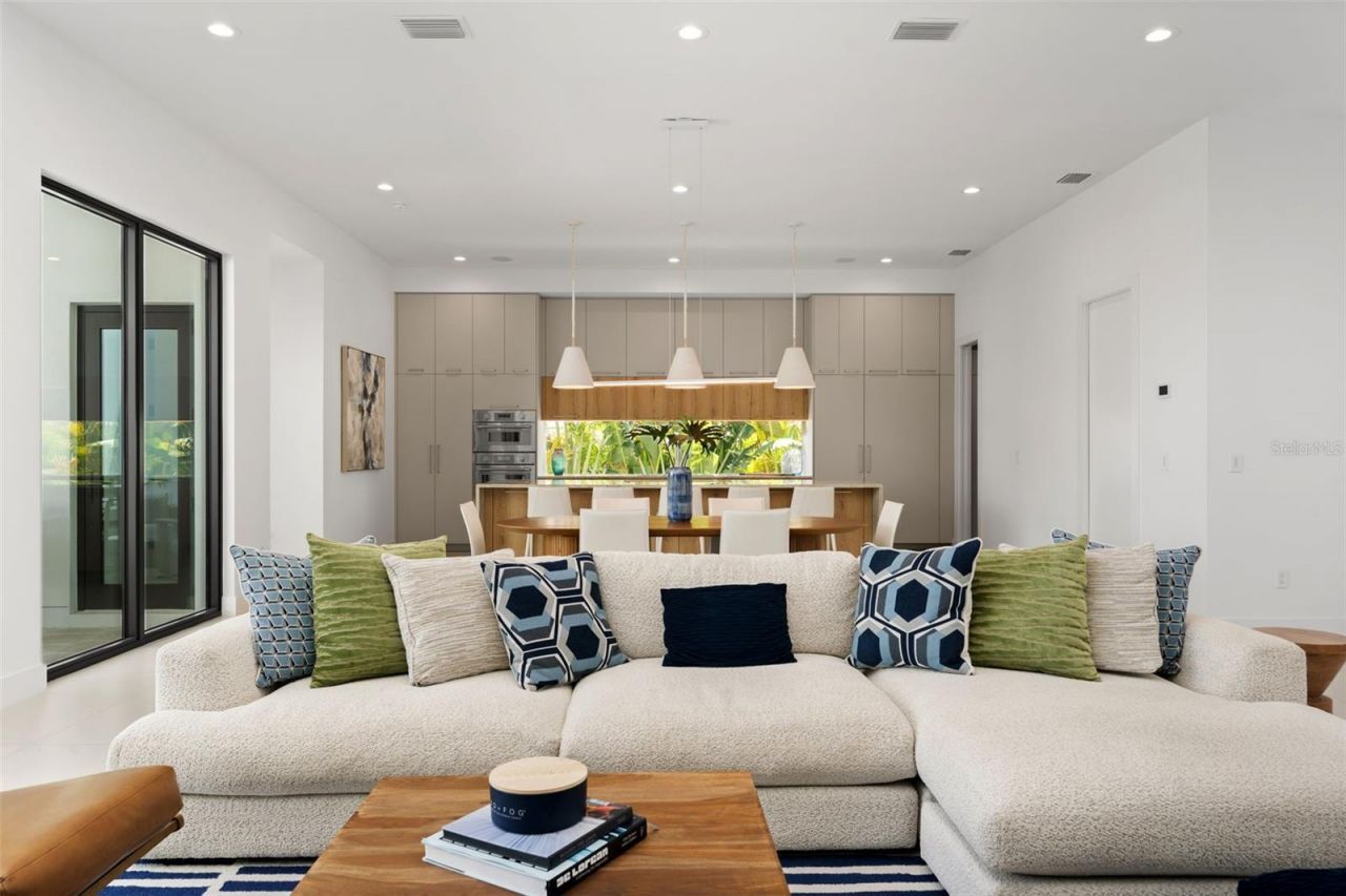 1212 Center Place, Sarasota, FL 34236 Photo