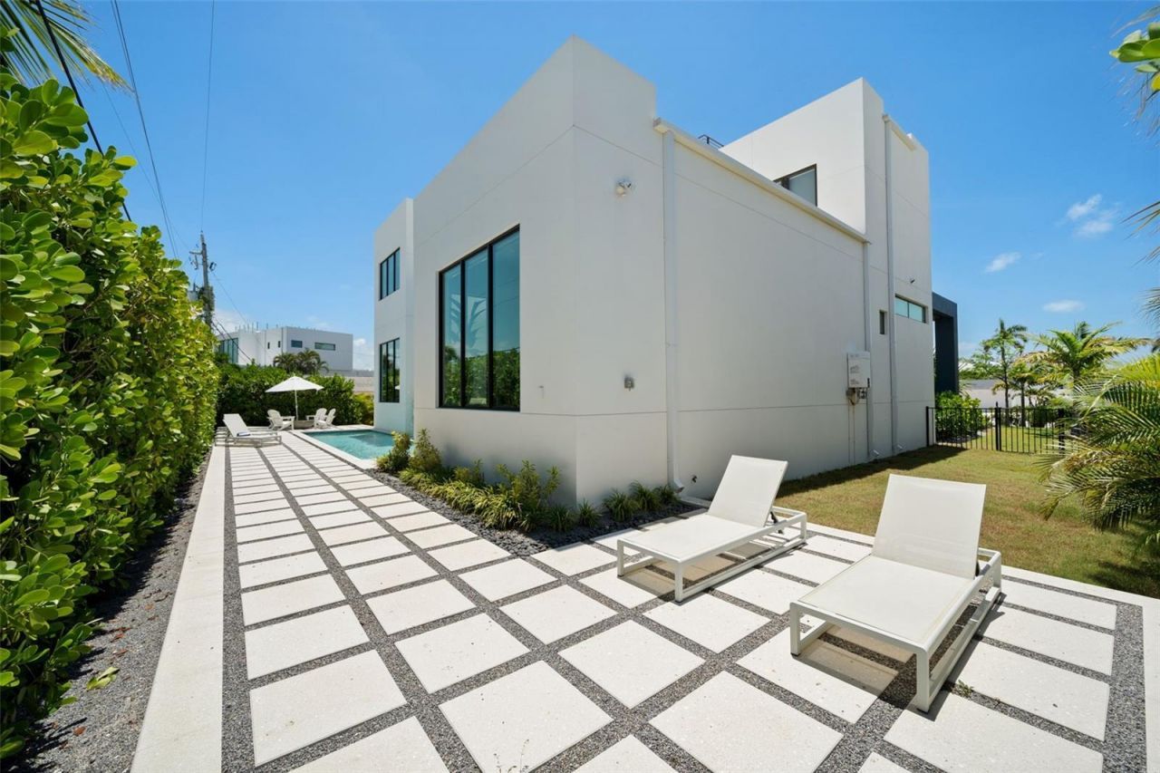 1212 Center Place, Sarasota, FL 34236 Photo