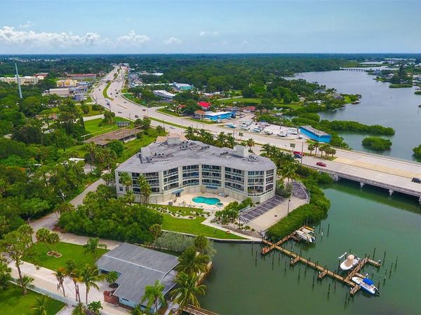 516 TAMIAMI TRAIL S, Unit 102, NOKOMIS, FL 34275