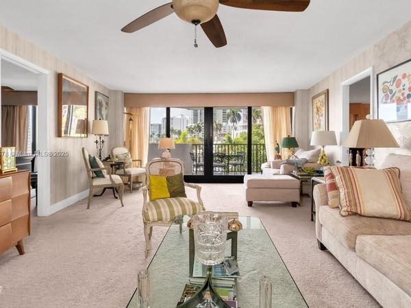 1200 S Flagler Drive, Unit 206, West Palm Beach, FL 33401