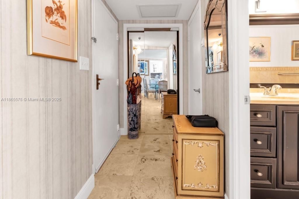 1200 S Flagler Drive, Unit 206, West Palm Beach, FL 33401 Photo