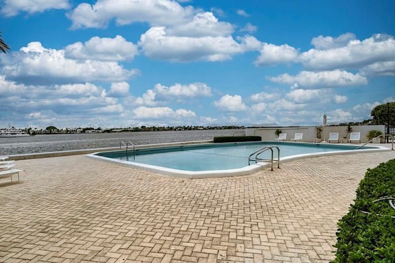 1200 S Flagler Drive, Unit 206, West Palm Beach, FL 33401 Photo