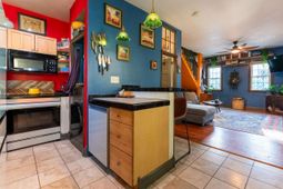 36 1/2 South Street photo 4