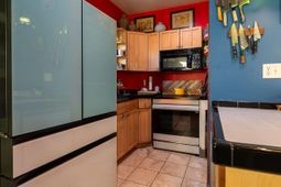 36 1/2 South Street photo 4