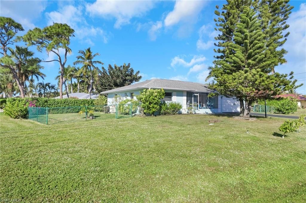 105 Valley Dr, Bonita Springs, FL 34134 Photo