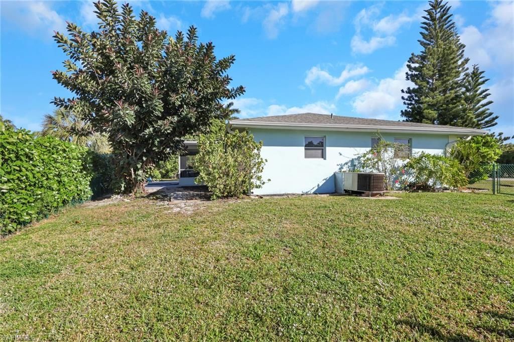 105 Valley Dr, Bonita Springs, FL 34134 Photo
