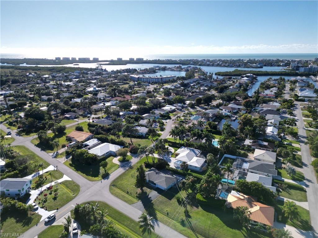 105 Valley Dr , Bonita Springs, FL 34134 Photo