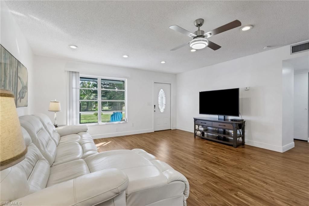 105 Valley Dr, Bonita Springs, FL 34134 Photo