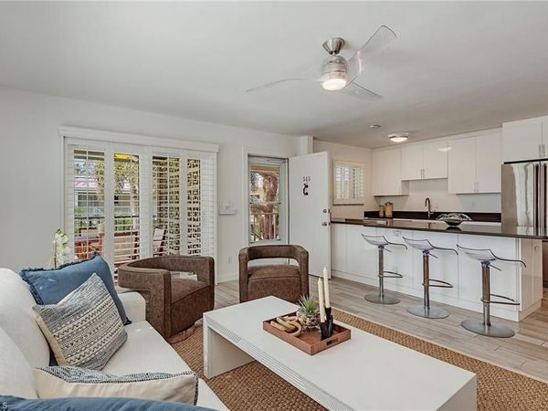 545 Broad AVE S, Unit 545, NAPLES, FL 34102