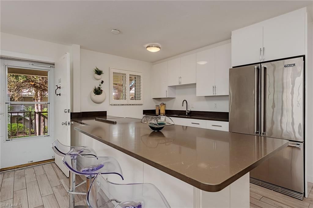 545 Broad Ave S, Unit 545, Naples, FL 34102 Photo