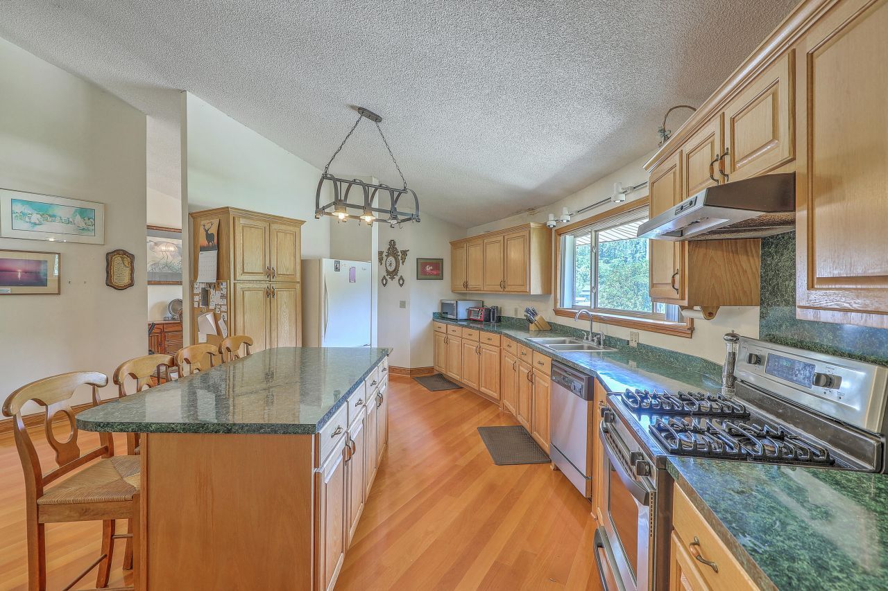 395 Summerset Lane Photo 20