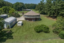 395 Summerset Lane photo 4