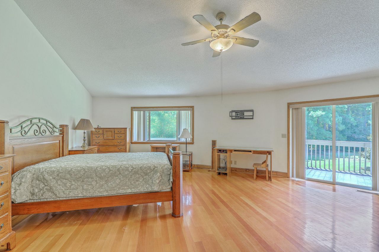 395 Summerset Lane Photo 30