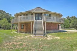 395 Summerset Lane photo 4