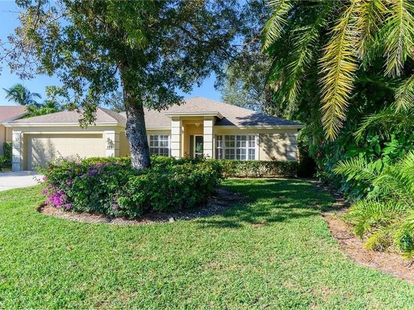 789 Coldstream CT, NAPLES, FL 34104