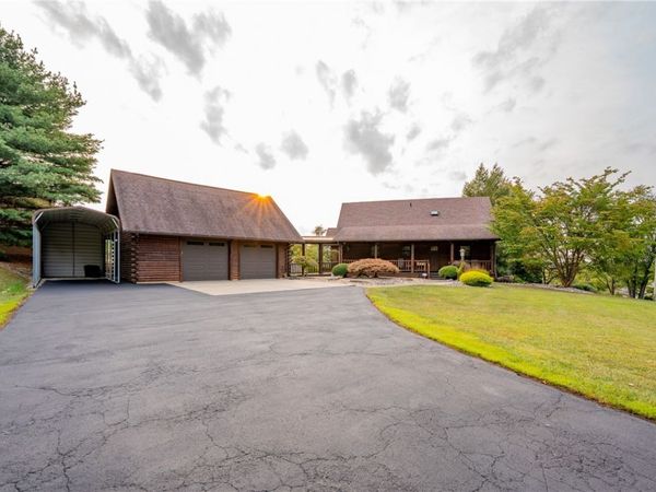 480 Sandworks Rd, Hunker, PA 15639